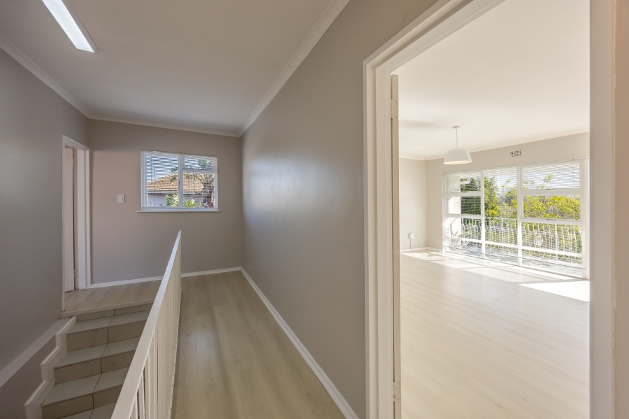 4 Bedroom Property for Sale in Belgravia Western Cape